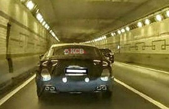 Kia Stinger новой генерации пойман на тестах