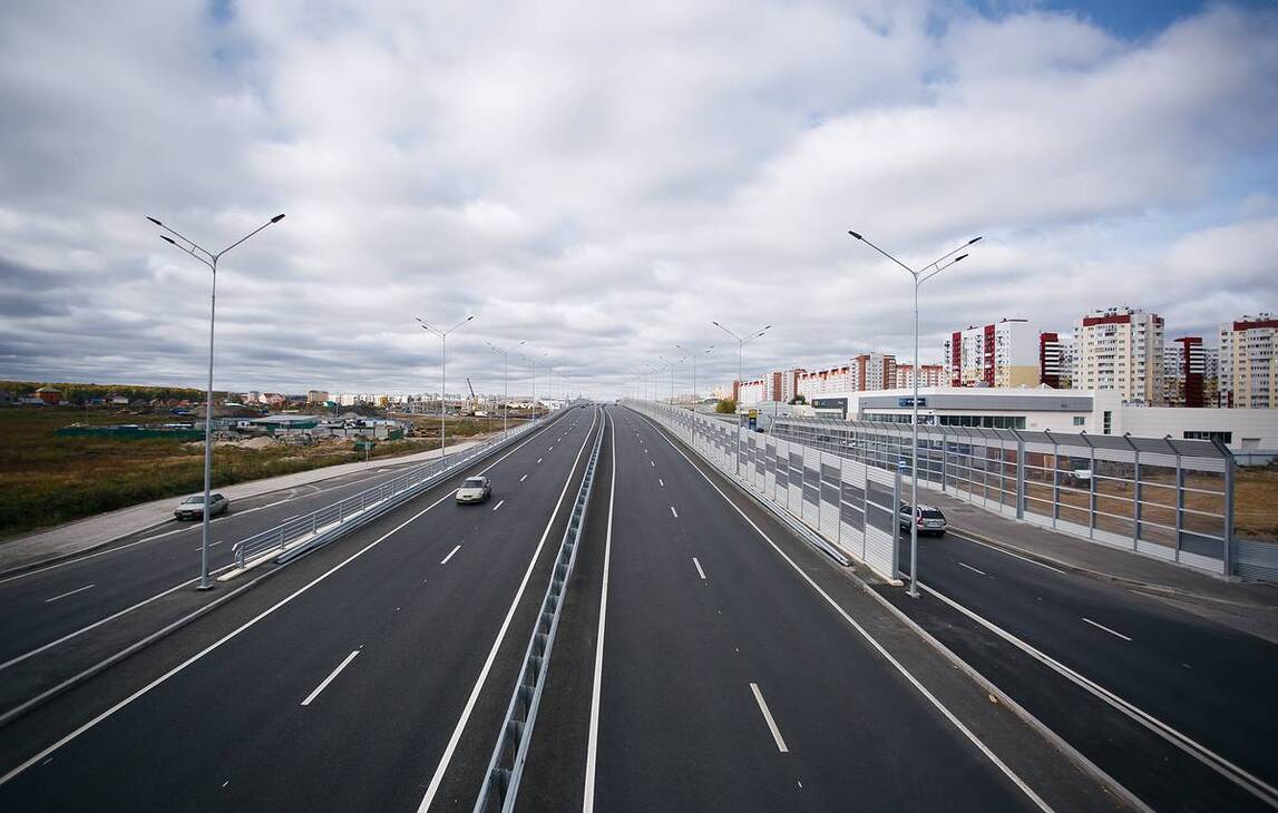 развязка мкад и волгоградский проспект. сочинская кольцевая автодорога. окружная тюмень. двухуровневая развязка. город пяти дорог.