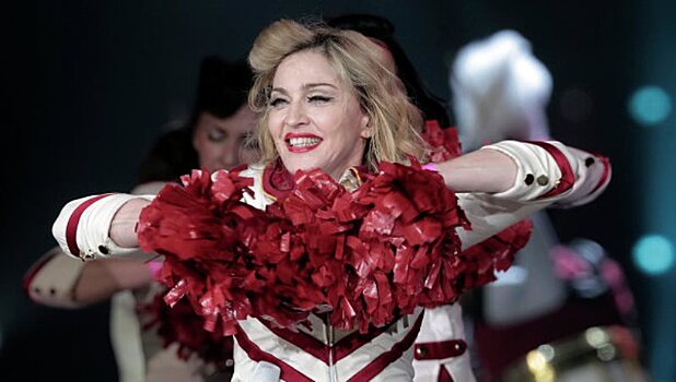Мадонна сняла Бейонс и Кэти Перри в новом клипе