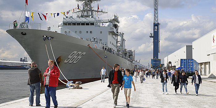 Отряд кораблей ВМС НОАК завершил визит в Индонезию