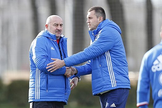 Источник: "Ференцварош" Черчесова предложил трехлетний контракт Дзюбе