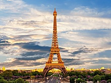 Зачем Эйфелеву башню в Париже решили перекрасить в золотой цвет