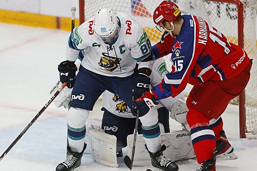 Корягин — о первом большом штрафе в КХЛ: сразу после игры позвонил Пилипенко и извинился