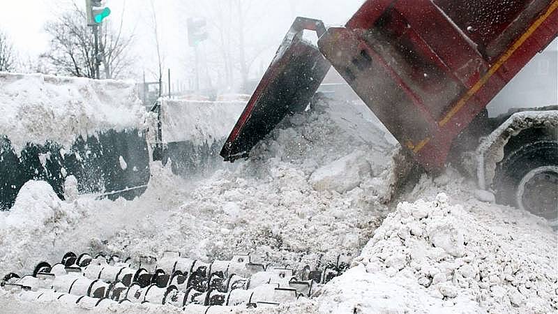 Милонов призвал найти виновных в гибели рабочего петербургского водоканала в снегоплавильне