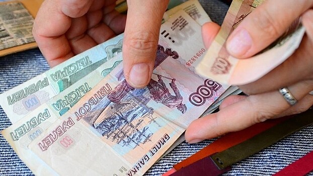 В России единое пособие оформили родителям 80 тысяч детей