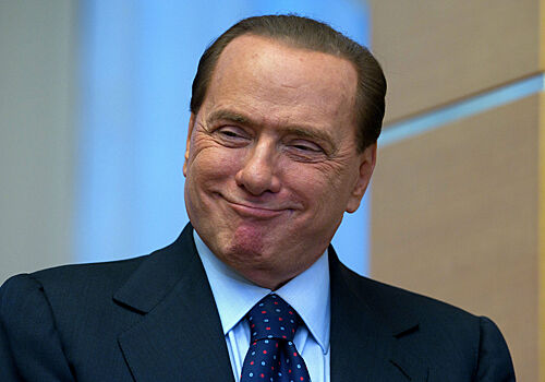 Берлускони снова госпитализировали