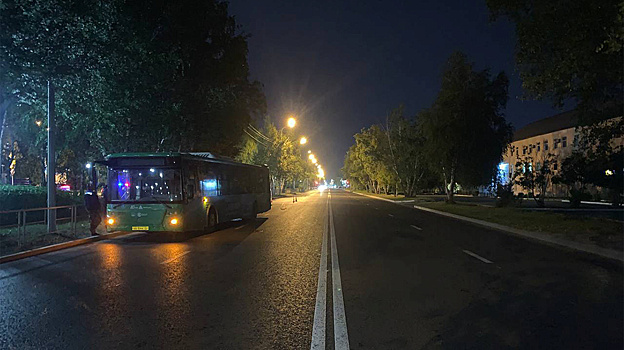 В Тюмени электровелосипедист пострадал при столкновении с автобусом