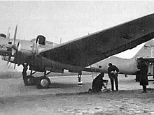 Первый полет дальнего бомбардировщика АНТ-37 состоялся 85 лет назад