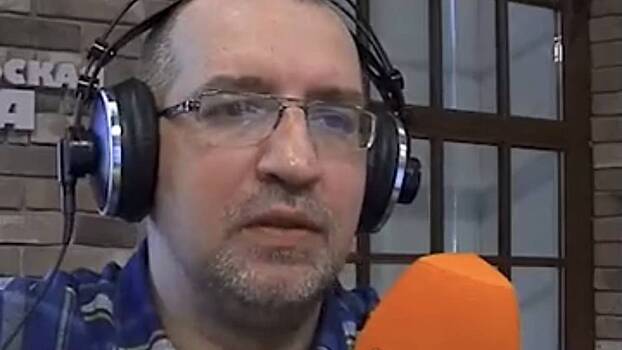 Его голос будет жить в эфире. Не стало ведущего радио КП Михаила Антонова