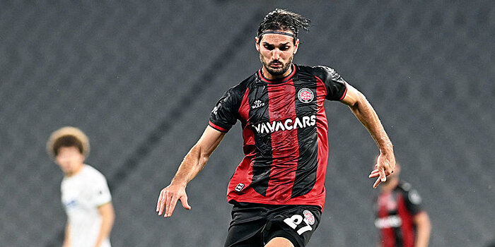 «Главный тренер сборной России не должен объяснять футболистам свои решения» — агент о невключении Оздоева в расширенный состав