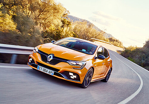 Посмотрите, как новый Renault Megane RS разгоняется до 237 км/ч