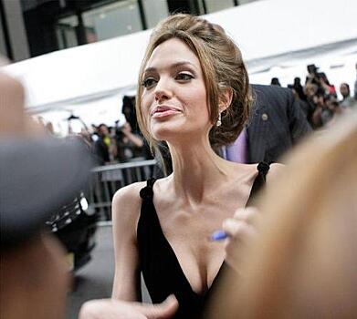 Тающая звезда: Анджелина Джоли весит 34 килограмма