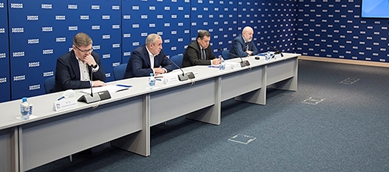 Андрей Луценко: Мы поддержим социально значимые законопроекты, предлагаемые партией парламентского большинства в Госдуме
