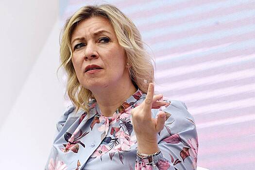 Захарова призвала осудить действия Франции в отношении Дурова
