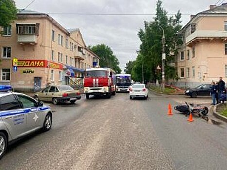 В Стерлитамаке 17-летний водитель скутера попал под колеса автомобиля