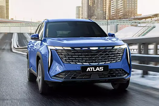 Geely Atlas стал дешевле за счет нового слабого мотора