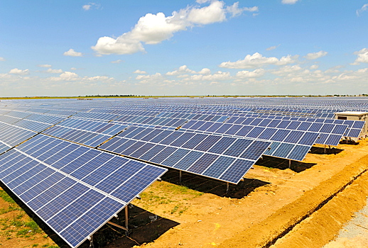 В 2017 году в Астраханской области введут в эксплуатацию солнечную электростанцию