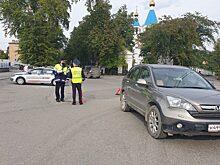 В Екатеринбурге Honda сбила школьника на самокате