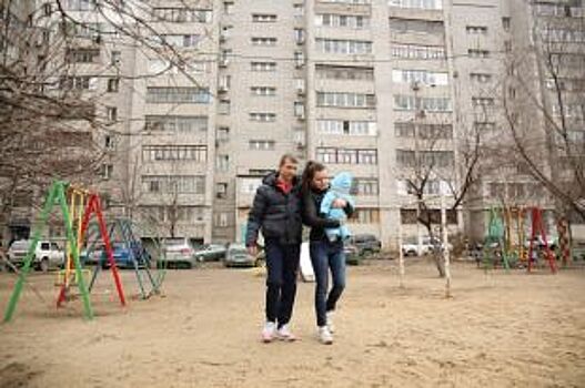 161 молодая мама-волгоградка получила пособие в размере 25 000 руб