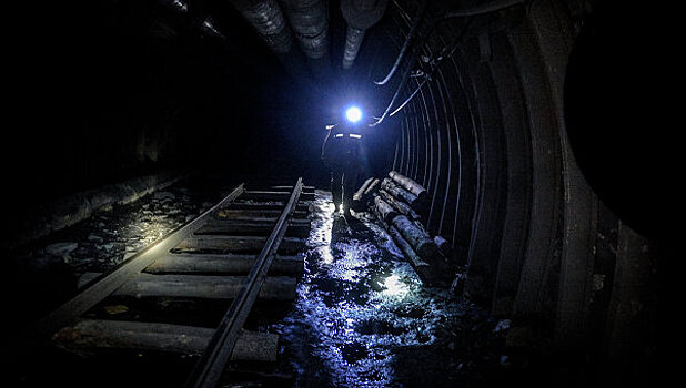 Из шахты рудника «Алросы» поднято на поверхность 102 человека