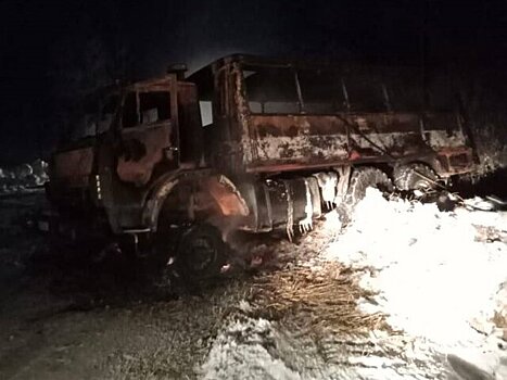 Семь человек пострадали при возгорании вахтового автобуса под Томском