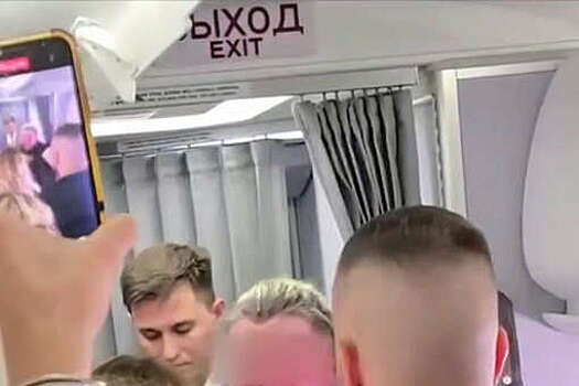 Самолет из Москвы в Тбилиси вылетел спустя 22,5 часа