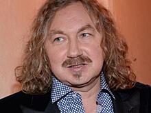 Две Юлии и Вероника: Игорь Николаев опубликовал редкое семейное фото         