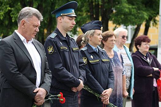 Мероприятия в День памяти и скорби прошли в Щербинке