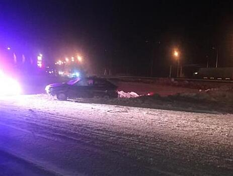 Под Самарой пострадали две пассажирки опрокинувшейся в кювет легковушки