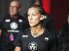 Мария Агапова, боец UFC из Казахстана, Агапова станет бездомной в США, Агапову выгнали из зала, конфликт с Мороз