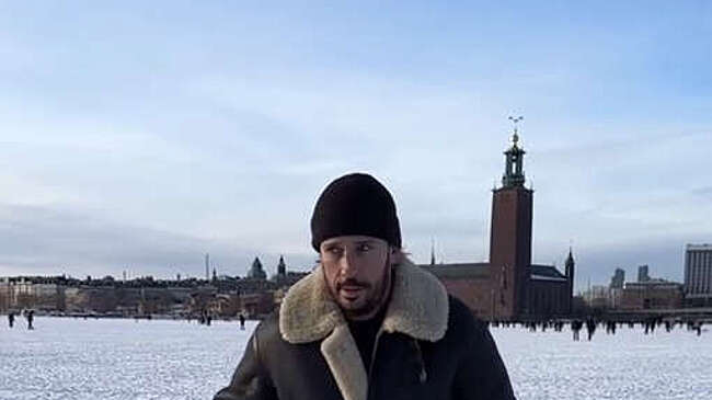 Комика Максима Галкина высмеяли за видео на озере в Стокгольме