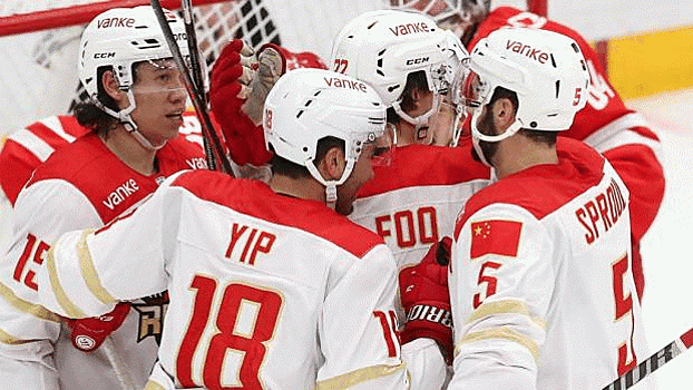 Китайские хоккеисты отказалась играть со сборной России