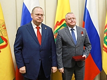 Олег Мельниченко вручил награды отличившимся жителям Пензенской области