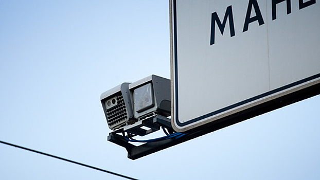 Московские камеры научатся штрафовать за ремень и телефон