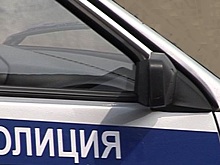В Краснодаре злоумышленник, угрожая пистолетом, отобрал у прохожего телефон