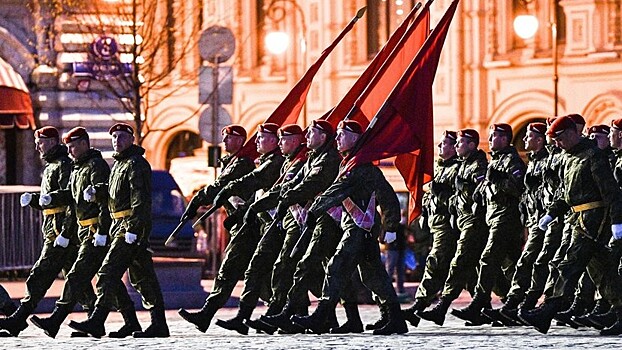 В Москве прошла ночная репетиция парада Победы