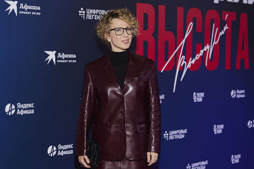 Ведущая Чурикова призналась, что встречает Новый год с семьей под телевизор