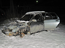 Жители Сызрани наняли эвакуатор, чтобы похитить ВАЗ-2110 и сдать на металл