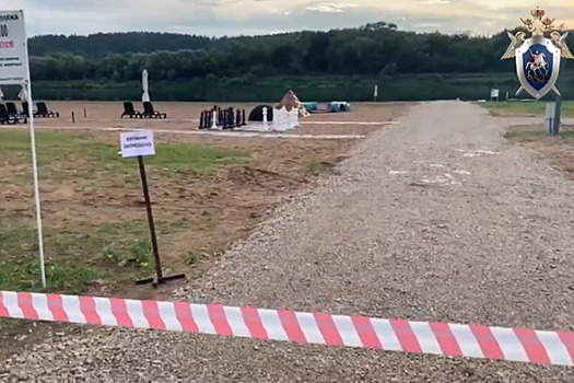 Москвичка, пострадавшая при ударе молнии на пляже в Алексине, находится в тяжелом состоянии