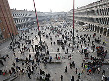 Венеция намерена ограничить число посещающих город туристов
