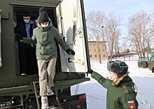 Военные топографы ВВО в Хабаровске провели экскурсию учащимся общеобразовательных учреждений
