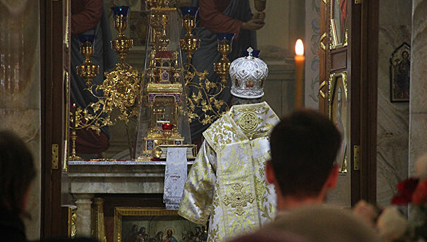 Александро-Невский собор Симферополя готовится к своей первой пасхальной службе