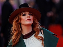 «Выглядишь роскошно»: 41-летняя Анастасия Стоцкая удивила изменившейся внешностью в новом образе