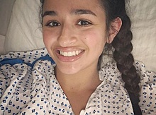 Ничего лишнего: 17-летняя звезда Instagram Джаз Дженнингс сменила пол и показала фото из больницы