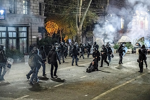 На митингах в Грузии по уголовным делам задержали 15 человек
