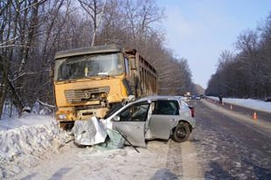 В Курской области в ДТП погиб водитель Honda Civic