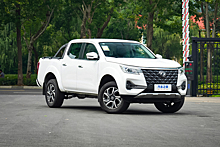 Китайскую копию пикапа Nissan Navara оценили в России почти в 5 млн рублей