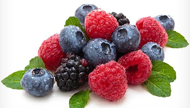 Как приготовить компот из замороженных ягод: вкусные сочетания и технология приготовления