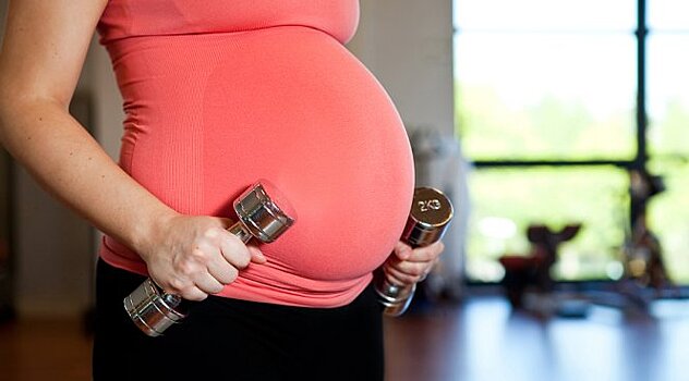 Спорт в первом триместре беременности: не опасно ли?