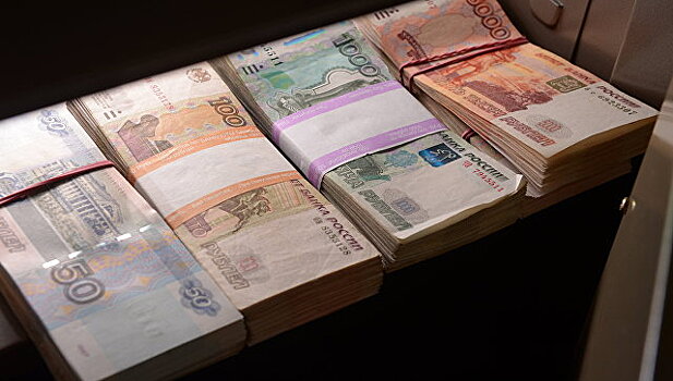 Менеджер банка похитил со счетов клиентов 26 млн рублей